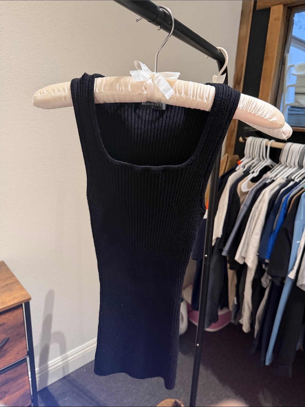 Merokeety Black Ribbed Tank Top